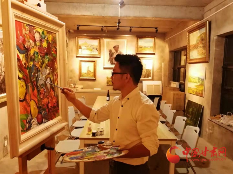 1909年咋建造黃河鐵橋？蘭州大學(xué)教師王威用油畫再現(xiàn)百年往事