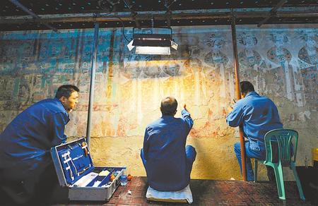 莫高窟記得，“飛天”記得…… ——敦煌研究院文物保護利用群體素描