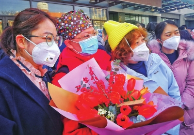 密集出發(fā)！甘肅省第四批援鄂醫(yī)療隊(duì)啟程赴武漢