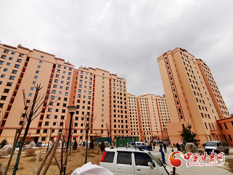 【甘肅省決戰(zhàn)決勝脫貧攻堅(jiān)】東鄉(xiāng)縣鎖南鎮(zhèn)城南社區(qū)：讓群眾搬進(jìn)“幸福里”
