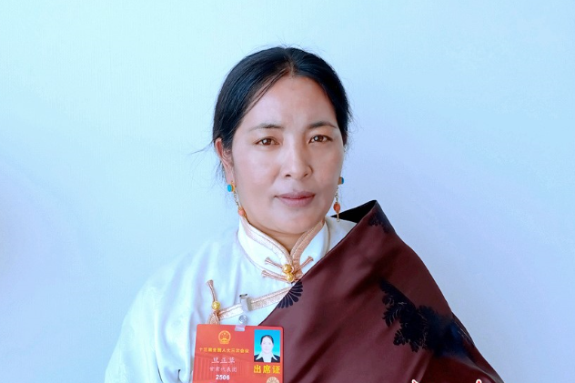 【代表委員說·醫(yī)療】旦正草代表：建議加大對基層醫(yī)療人才、物資支持力度