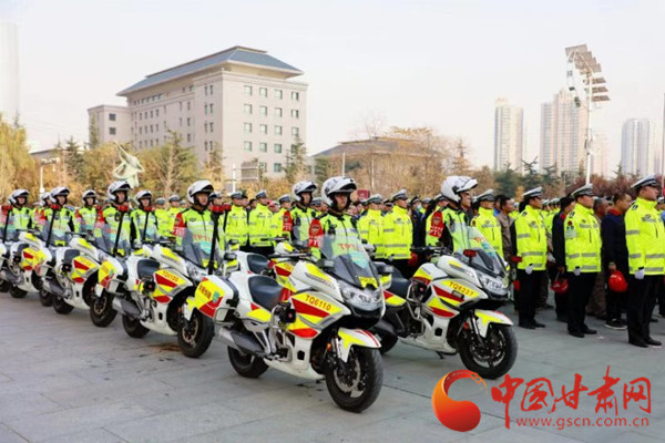 蘭州市冬季道路交通事故預防“百日會戰(zhàn)”暨“零點行動”啟動