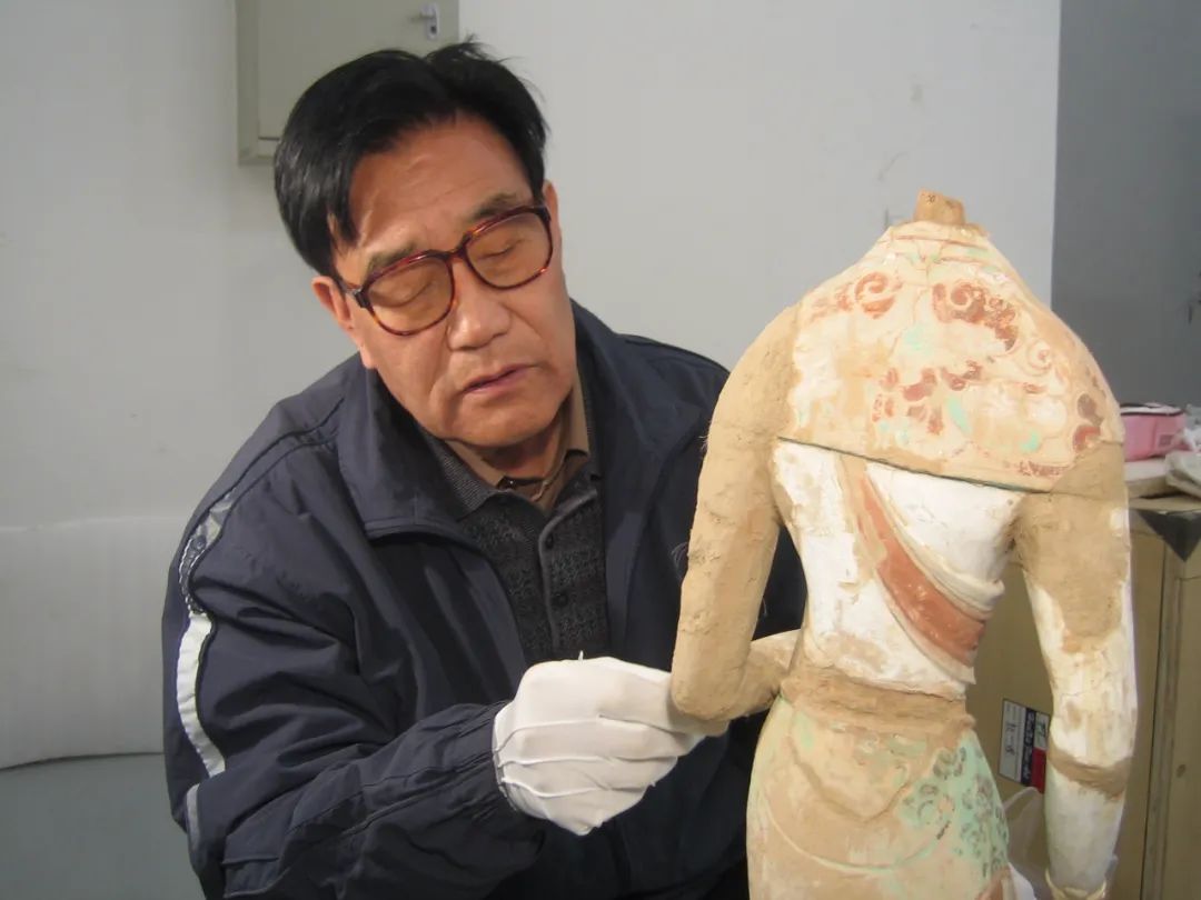 【中央媒體看甘肅】守護(hù)千年敦煌，他只覺(jué)一生太短……