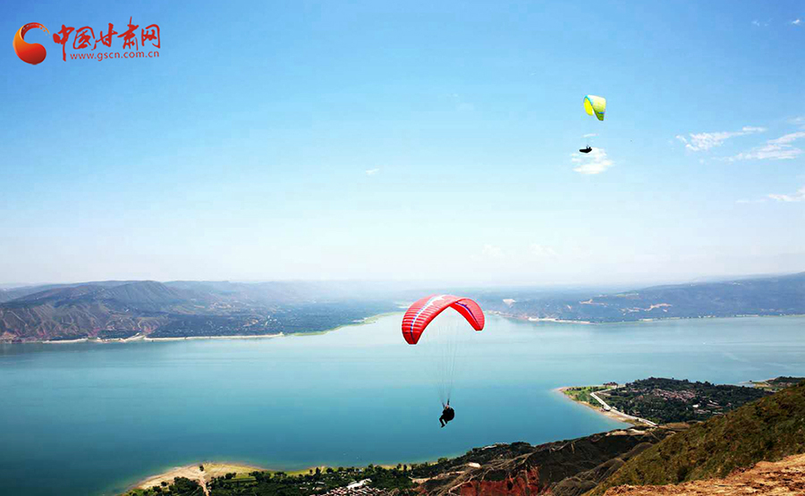 【五一游甘肅】這個(gè)五一，我在宛若游龍繞山行的黃河畔等你