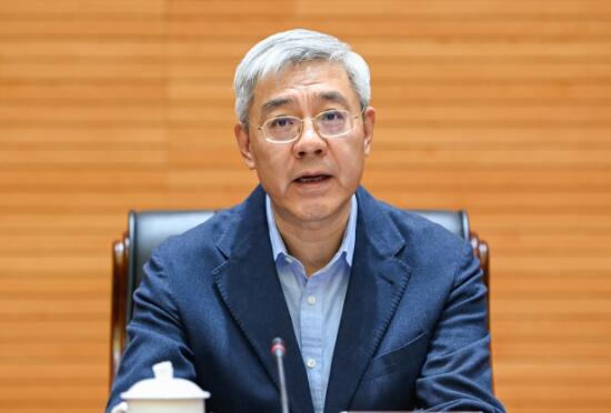 尹弘在甘肅省人大常委會黨組（擴(kuò)大）會議上強(qiáng)調(diào) 堅(jiān)持黨的全面領(lǐng)導(dǎo) 認(rèn)真依法履行職責(zé) 推動新時代人大工作與時俱進(jìn)創(chuàng)新發(fā)展