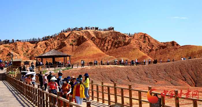 端午假期張掖共接待游客87.05萬人次，實現(xiàn)旅游收入4.64億元