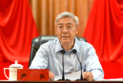 尹弘在學習習近平總書記“七一”重要講話精神專題讀書班上強調 不斷把學習貫徹“七一”重要講話精神引向深入 開創(chuàng)甘肅全面建設社會主義現代化事業(yè)新局面 任振鶴歐陽堅孫偉等出席