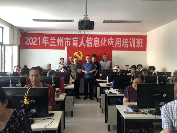 維權(quán)處黨支部開(kāi)展“法律宣傳進(jìn)學(xué)?！敝驹刚叻?wù)活動(dòng)