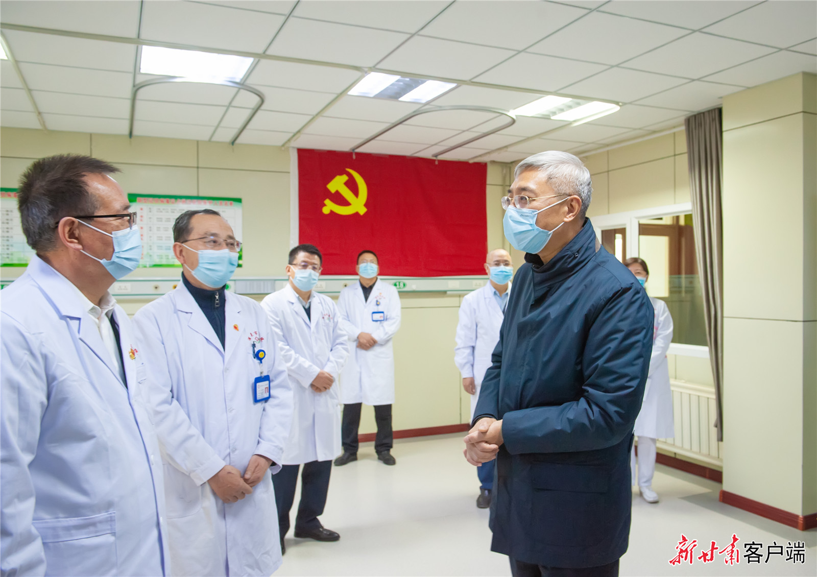 尹弘在嘉峪關(guān)酒泉張掖調(diào)研檢查疫情防控工作時(shí)強(qiáng)調(diào)：扛牢屬地責(zé)任 落細(xì)防控措施 遏制擴(kuò)散蔓延，同心協(xié)力堅(jiān)決打贏疫情防控遭遇戰(zhàn)阻擊戰(zhàn)