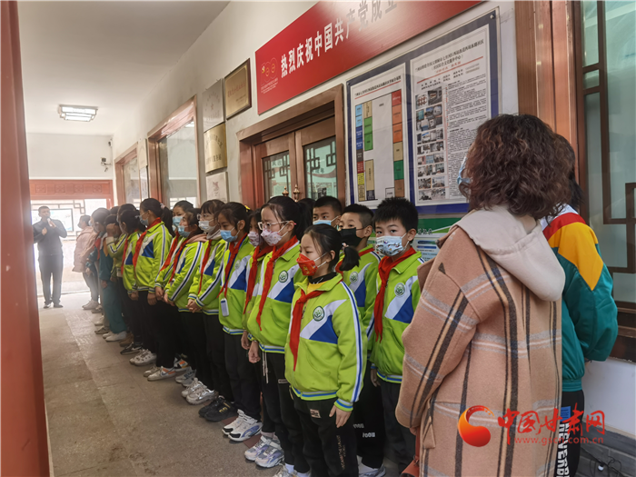 蘭州西站小學(xué)社會實踐活動走進社區(qū)快樂多