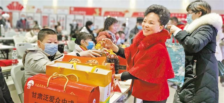 身殘志堅的郭淑芳與愛同行37年 點一盞燈，照亮別人也照亮自己