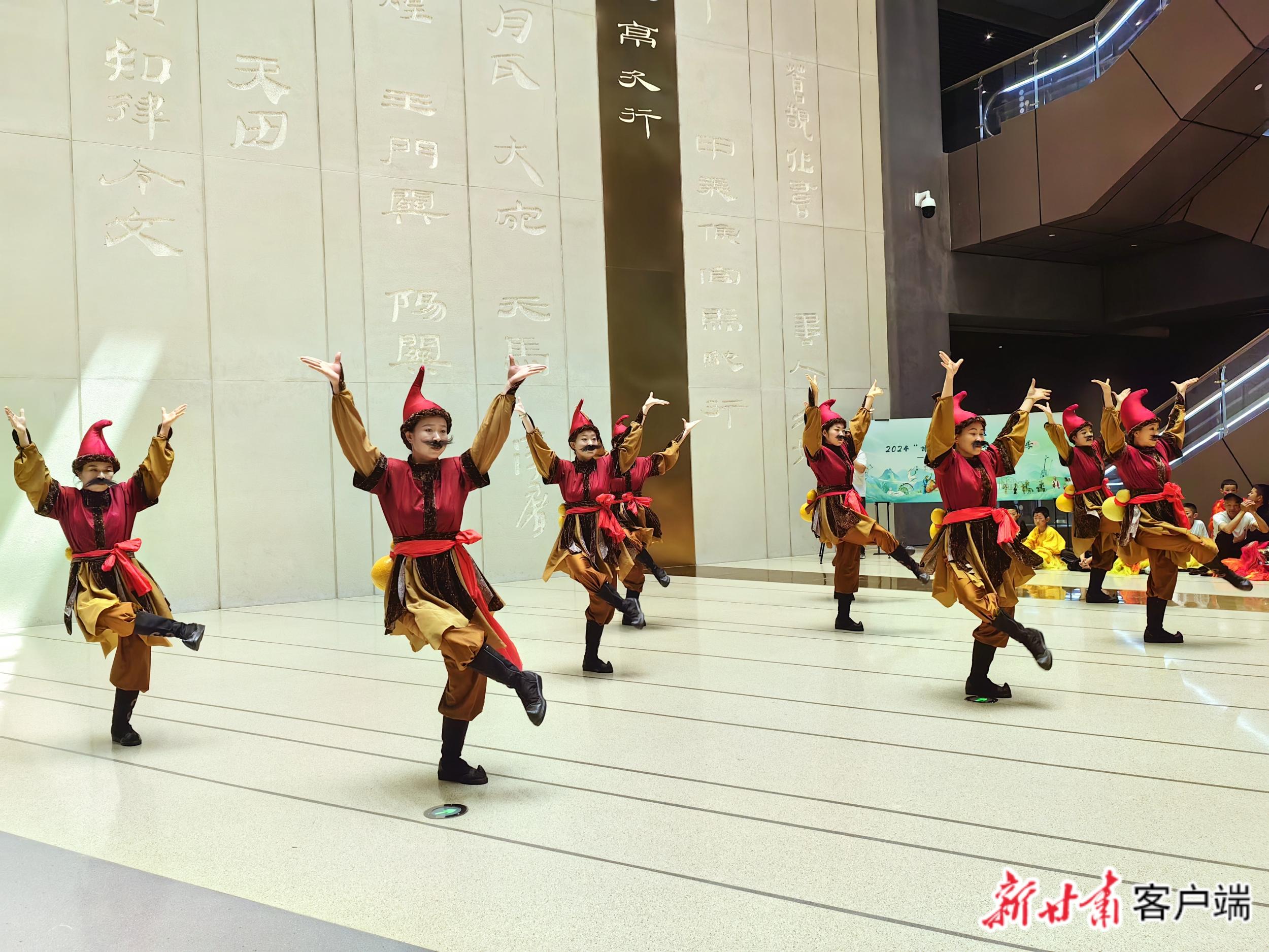 《胡騰舞》　本文圖片均由新甘肅·甘肅日報記者　何佳?！z