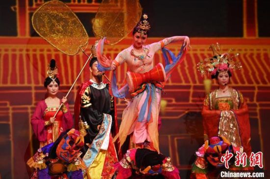 2023年第六屆敦煌文博會期間，系列演藝上演。(資料圖)李亞龍 攝